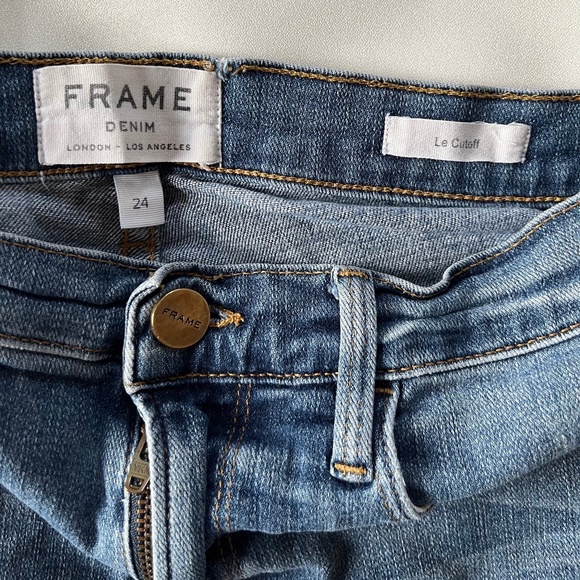 FRAME Le Cutoff Shorts Denim Cut Off Shorts Low Rise Light Mid-Wash Blue Size 24 - Picture 2 of 6